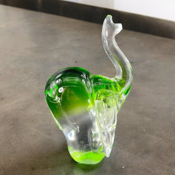 Heavy Glass Elephant Figurine Paperweight With Clear Green Spots Trunk Up Lucky - Picture 4 of 16
